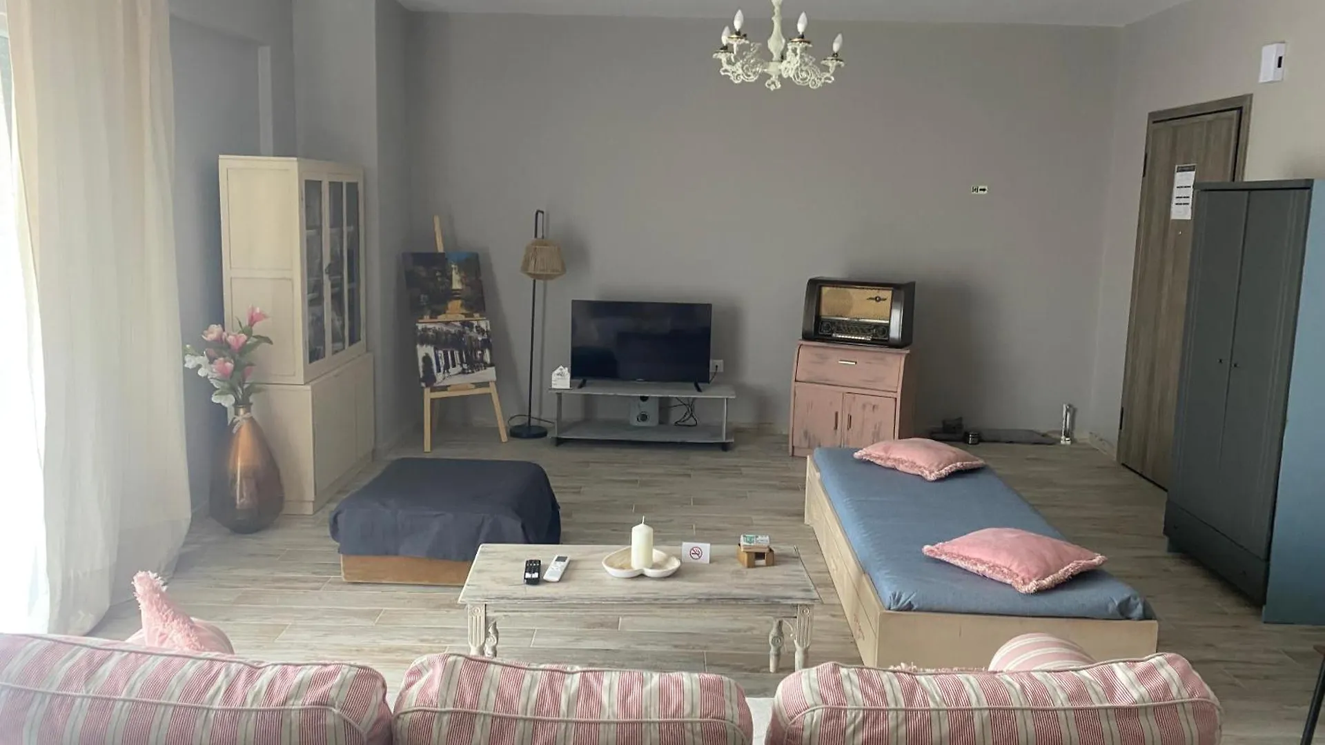 Art Apartment Nea Michaniona