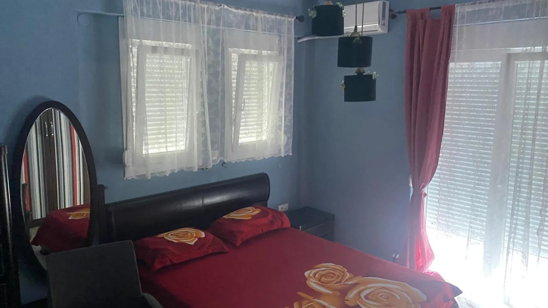 Art Apartment 네아 미카니오나