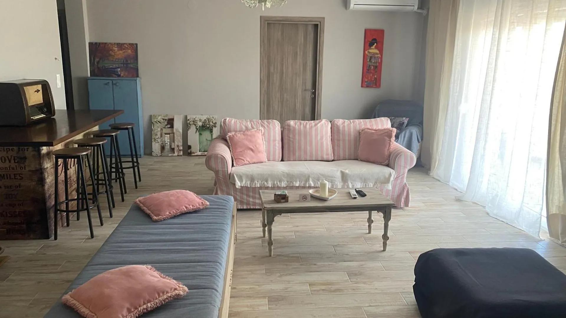 Art Apartment 네아 미카니오나 0*,  그리스