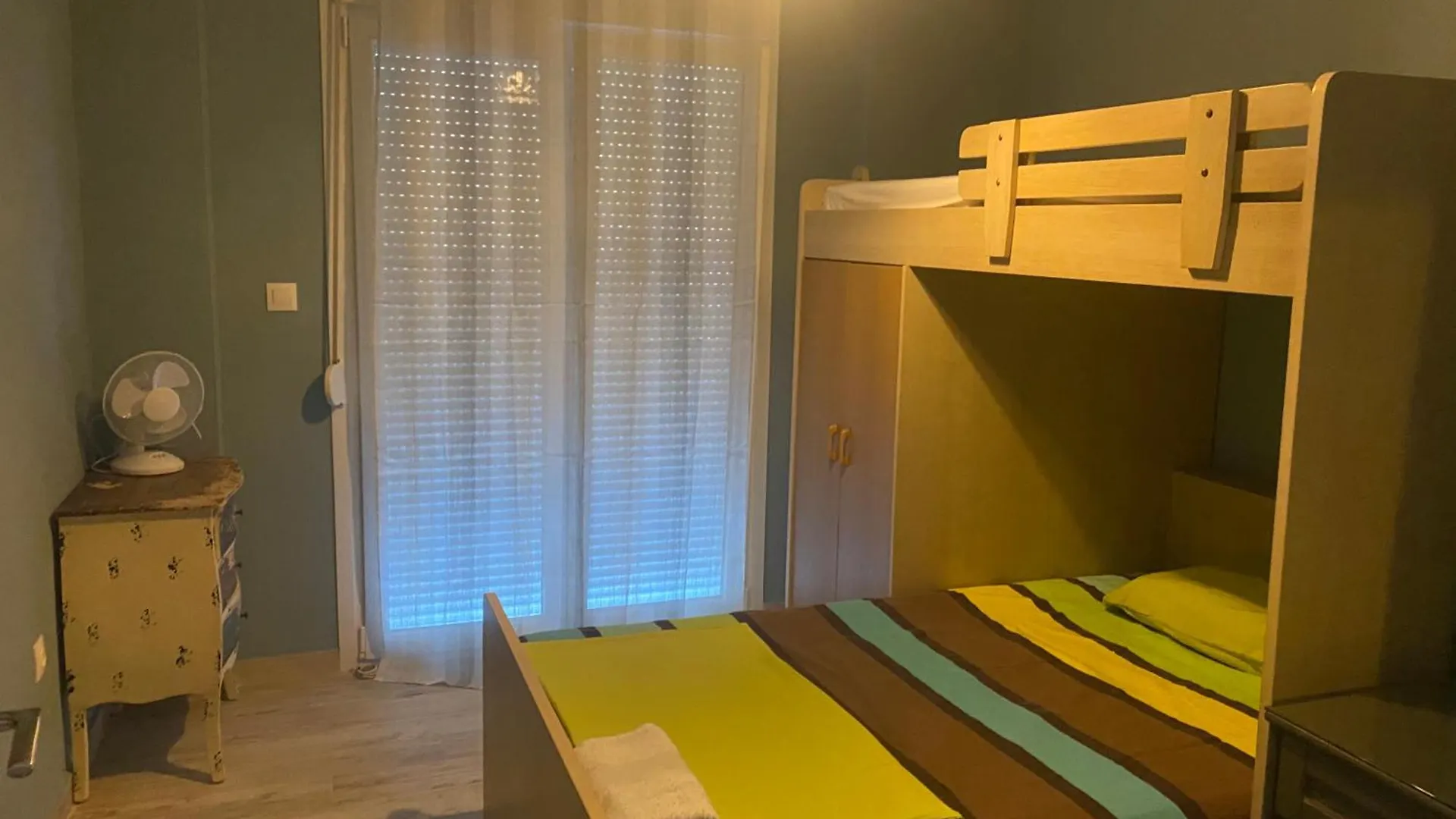 Art Apartment 네아 미카니오나